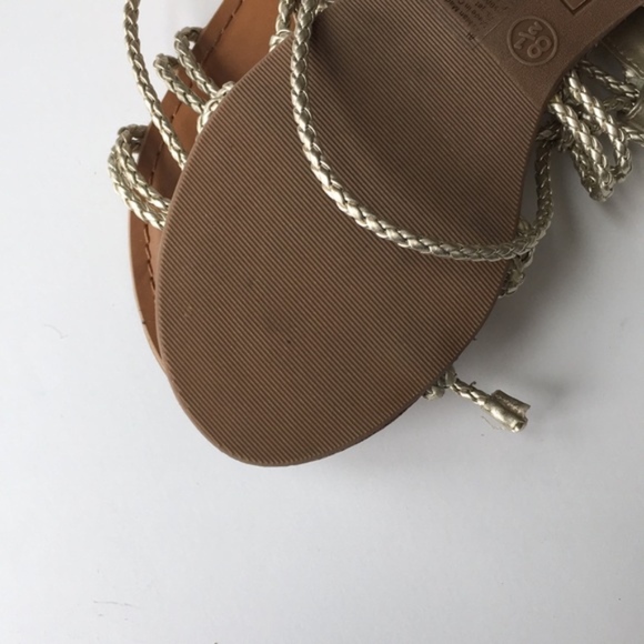 Mossimo Keenan Gladiator Sandals Gold New - Picture 4 of 6